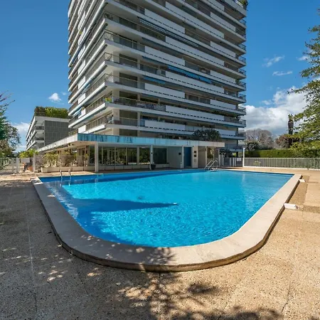 Le Vallauris Cannes